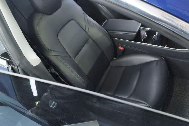 Used Tesla Model 3 2019 Standard Range Rear-Drive Upgraded Version
