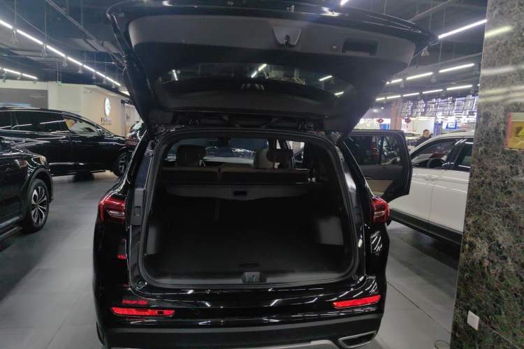 Used Buick Envision 2023 Encore Plus 652T Five-Seat Luxury Model
