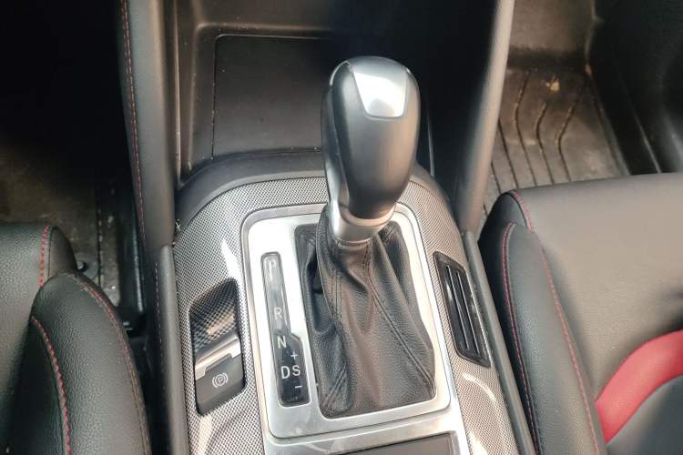 Used Changan CS55 2018 1.5T Automatic Colorful Edition China V Standard
