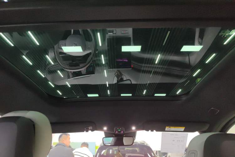 Used Nio ES6 2024 100 kWh
