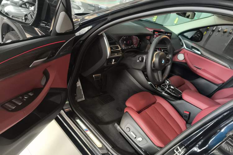 Used BMW X3 2022 Second Facelift xDrive30i Leading Edition M Night Sky Package