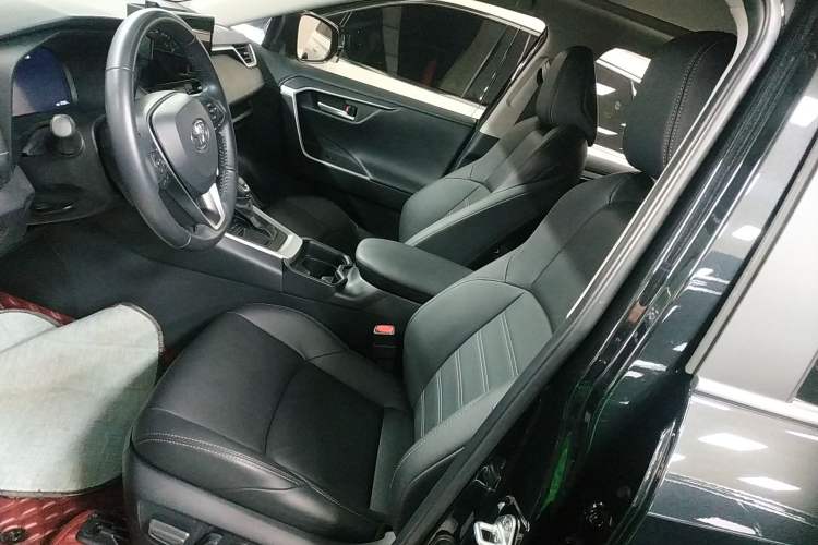 Used Toyota Wildlander 2023 2.0L CVT Two-Wheel Drive Luxury PLUS Edition