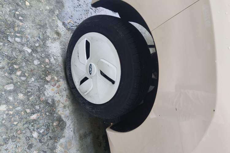 Used Chery QQ Ice Cream 2022 Pudding Model
