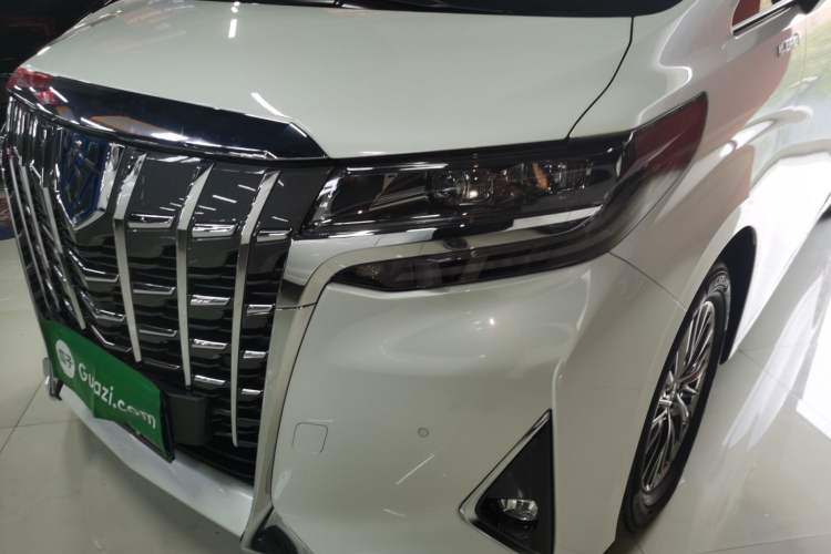 Used Toyota Alphard 2021 Dual-Engine 2.5L Prestige Edition
