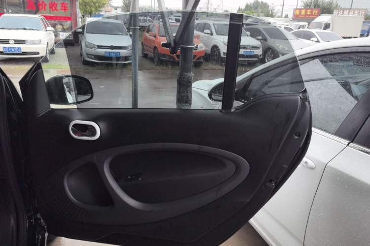 Used  fortwo 2018 1.0L 52kW Hardtop Passion Edition China V Standard
