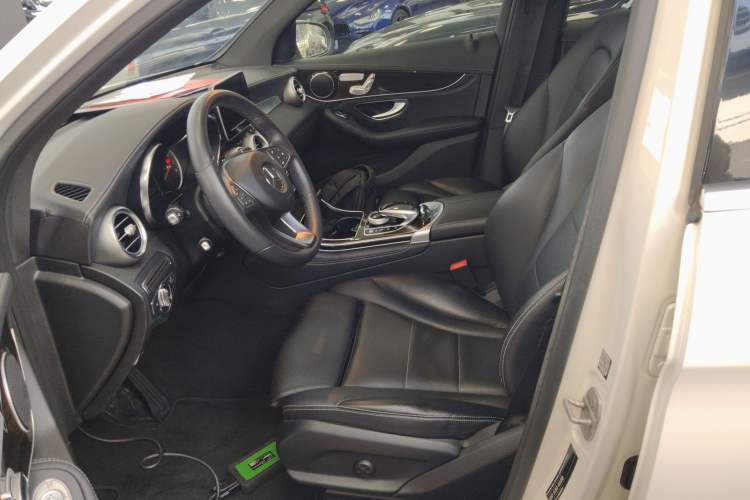 Used Mercedes-Benz GLC 2016 GLC 260 4MATIC Dynamic Edition