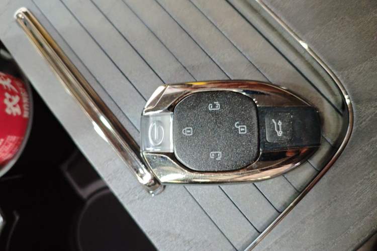 Used GAC Trumpchi Xiangwang M8 2025 Kunkun Series Ultra First-Class Cabin
