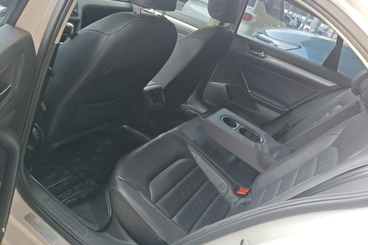 Used Volkswagen Lamando 2015 280TSI DSG Comfort Edition
