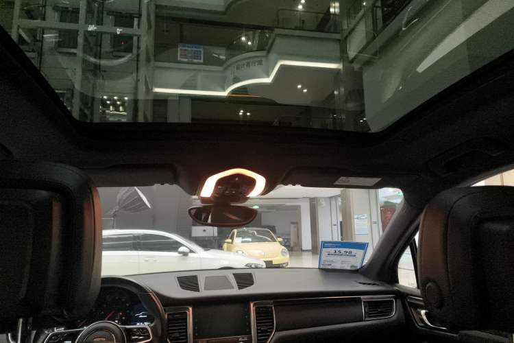 Used Porsche Macan 2017 Macan 2.0T
