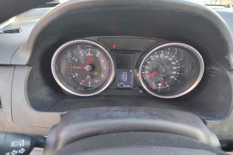 Used Haval M6 2018 Revised Version 1.5T DCT Two-Wheel Drive Urban Style
