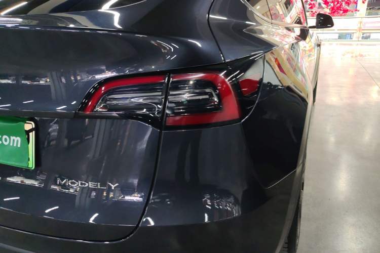 Used Tesla Model Y 2024 Long-Range All-Wheel-Drive Version
