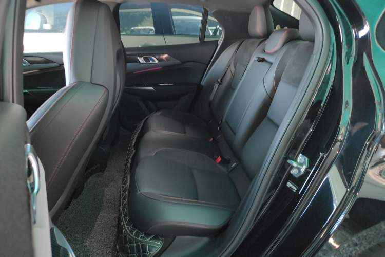 Used Lynk & Co 03 2020 1.5TD DCT JingPro Edition
