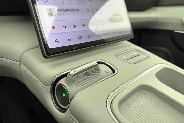 Used Nio ES6 2023 75 kWh