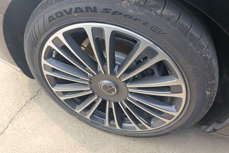 Used Hima Stelato S9 2024 All-Electric Max Rear-Drive Long-Range Version
