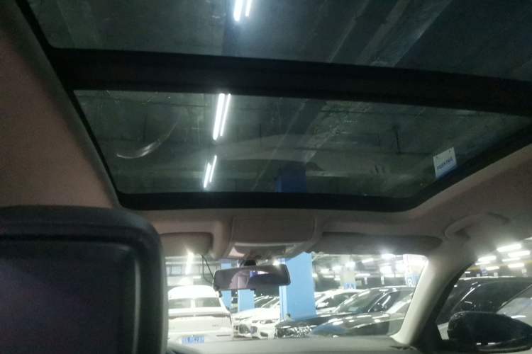 Used Volkswagen Passat 2019 330TSI Luxury Edition China V Standard
