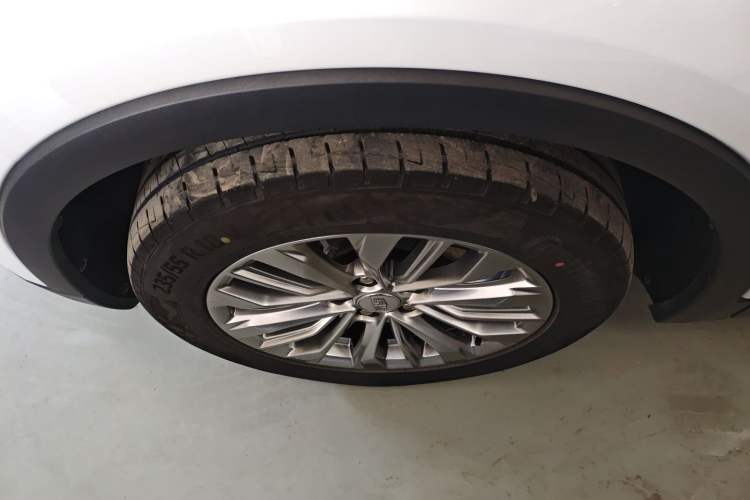 Used Cadillac XT4 2024 28T Two-Wheel-Drive Luxury Version
