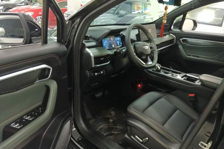 Used Geely Auto Haoyue L 2023 2.0T DCT Prestige Edition
