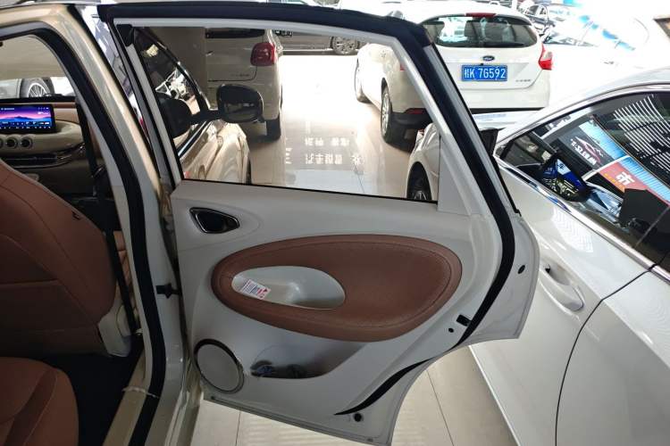 Used Wuling Bingo 2025 333 km Lingxi Connected Version
