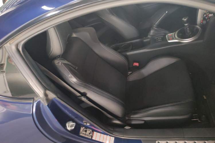 Used Toyota 86 2017 2.0L Manual Luxury Edition
