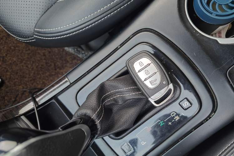 Used HYOSOW S6 2016 1.5T CVT Enjoyment Model
