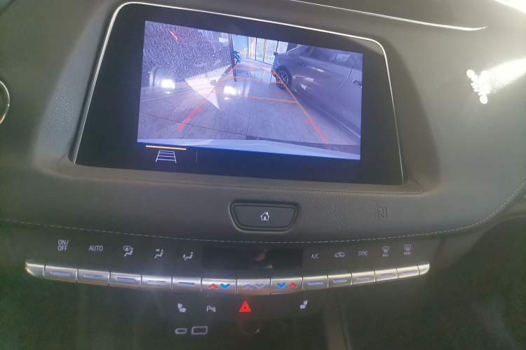 Used Cadillac XT4 2018 28T Two-Wheel Drive Leading Sport Model
