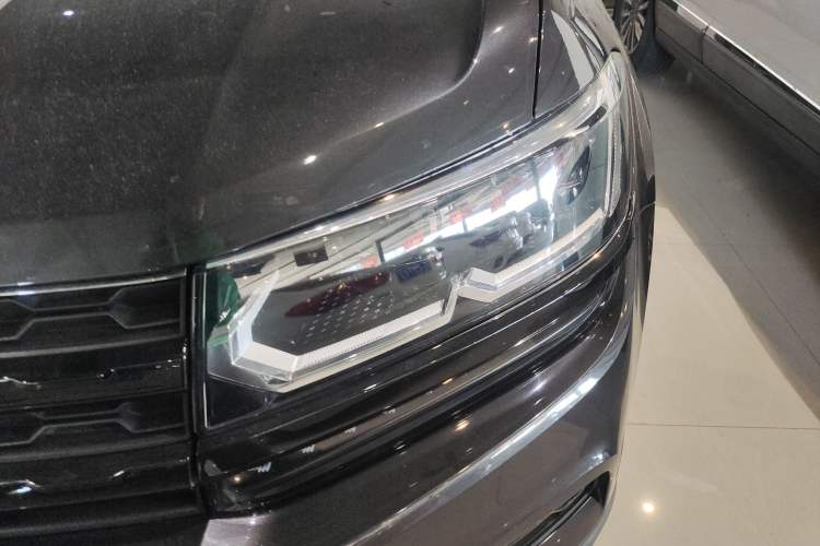 Used Volkswagen Tharu 2020 Revised Version 330TSI Four-Wheel Drive Flagship Edition China VI