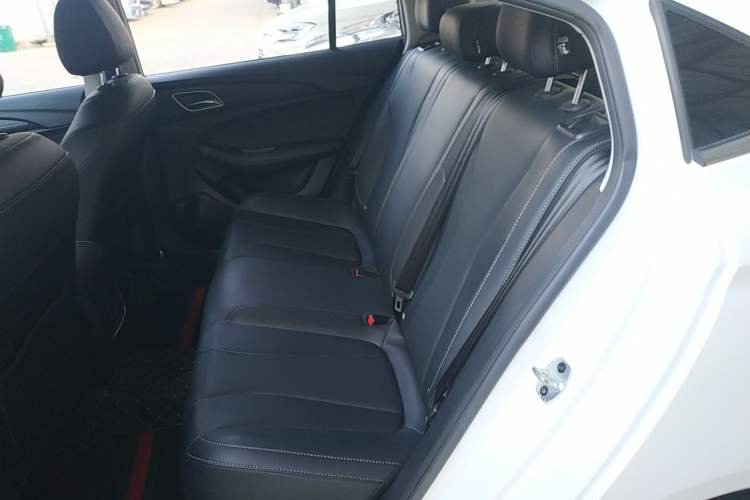 Used Roewe i5 2019 1.5L Automatic 4G Connected Langhao Edition