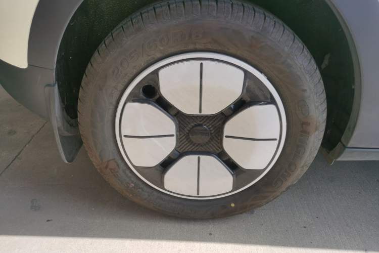 Used Geely Galaxy Geome 2025 310km Youth Edition
