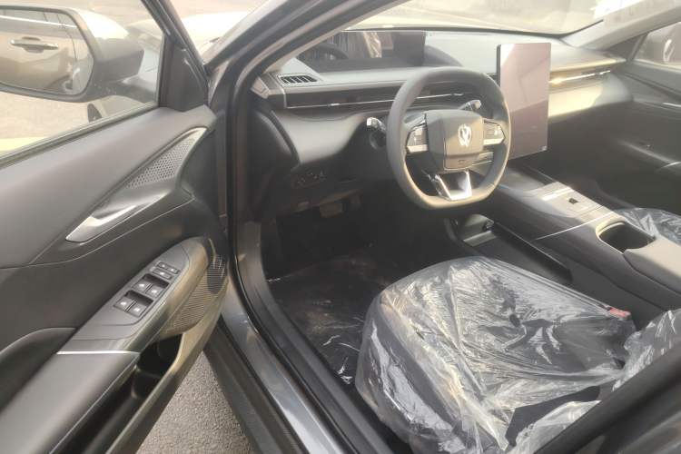 Used Changan Eado PHEV 2025 Smart New Blue Whale 145KM High-Energy Edition