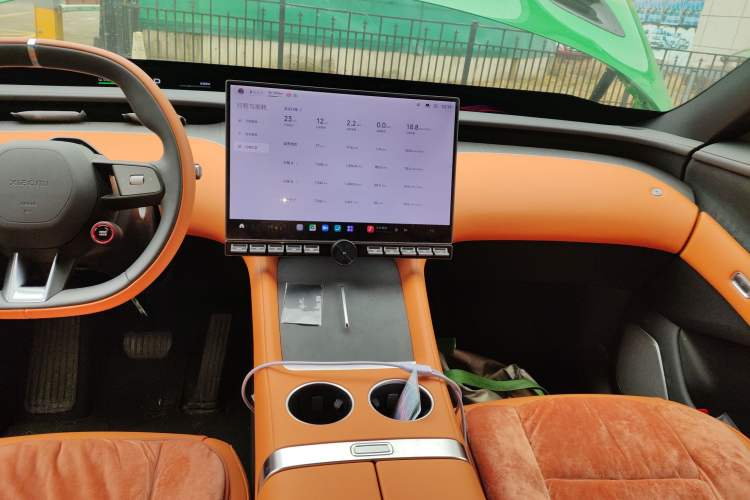 Used  YU7 2025 Ultra-Long Range All-Wheel Drive Pro Version
