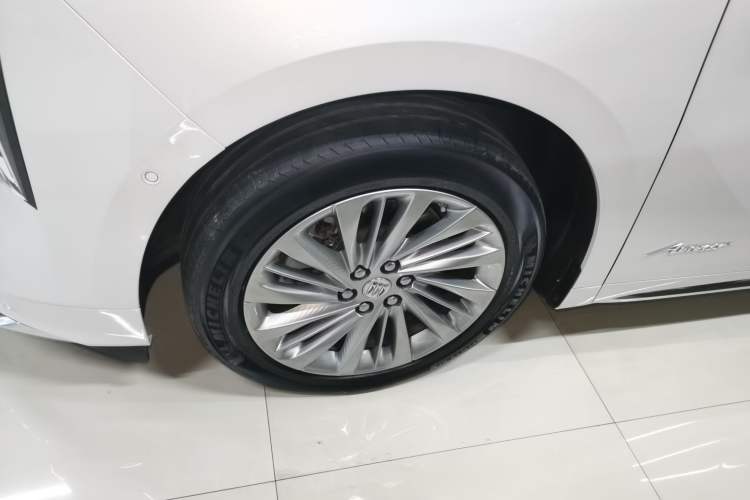 Used Buick Century 2023 2.0T Six-Seater Yinshi Edition
