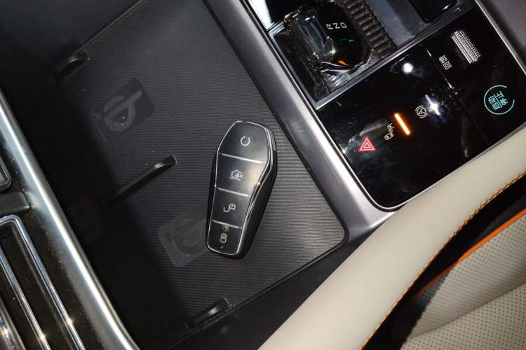 Used BYD Song PLUS New Energy 2023 Champion Edition EV 520KM Flagship Model
