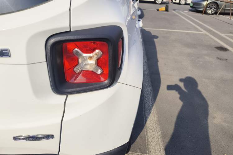 Used  Renegade 2017 180T Automatic High-Energy Version
