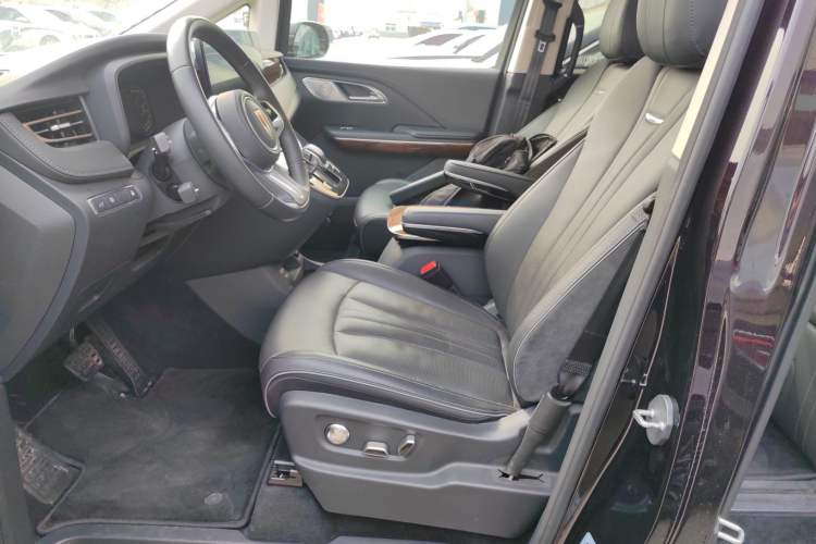 Used Hongqi HQ9 PHEV 2024 2.0T Four-Wheel Drive Luxury Edition