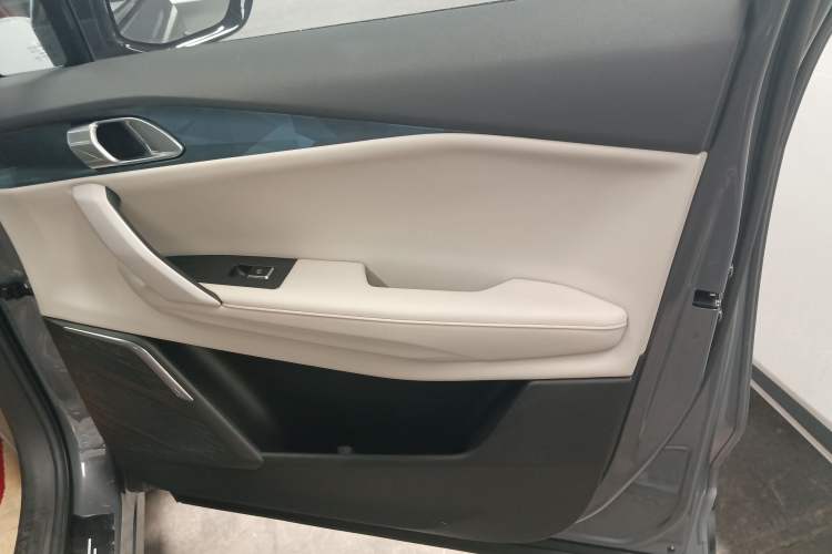 Used Lynk & Co 06 2020 1.5T YAO Halo
