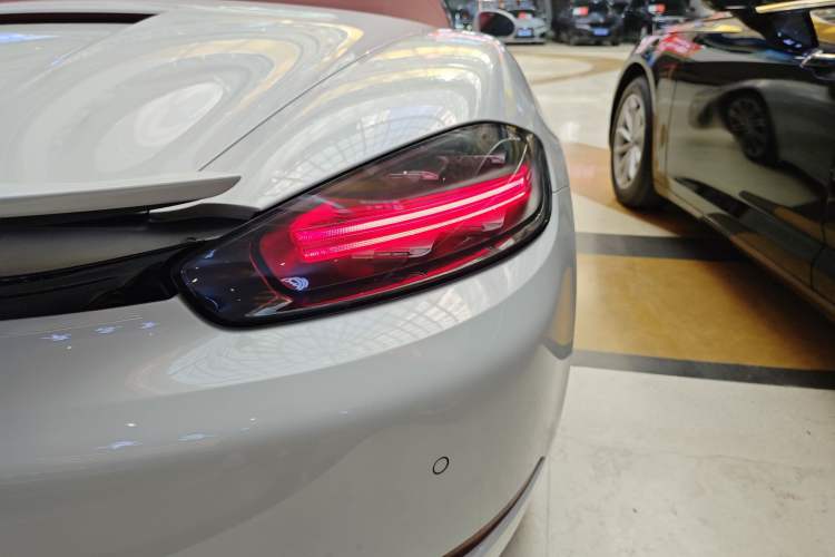 Used Porsche 718 2022 Boxster 2.0T
