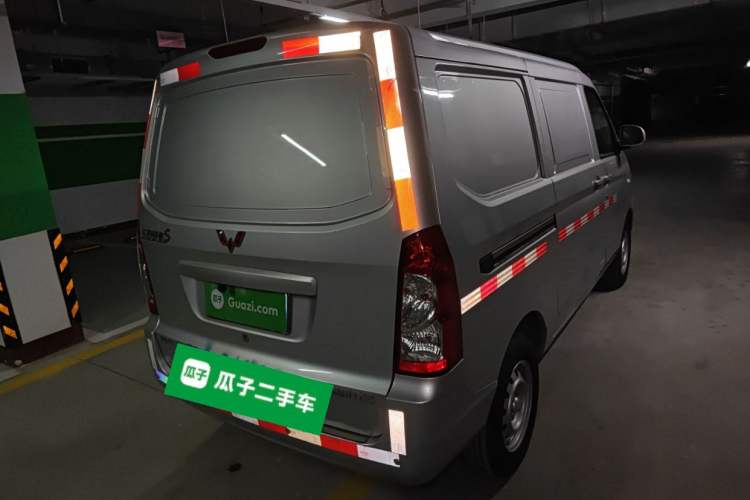 Used Wuling Rongguang S 2021 1.2L Standard Model Window-Sealed Car with Air Conditioning 2 Seats LSI

