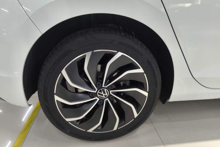 Used Volkswagen Golf 2023 Facelift 280TSI DSG Pro
