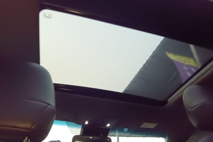 Used Toyota Avalon 2019 Dual-Engine 2.5L XLE Prestige Version China VI Standard
