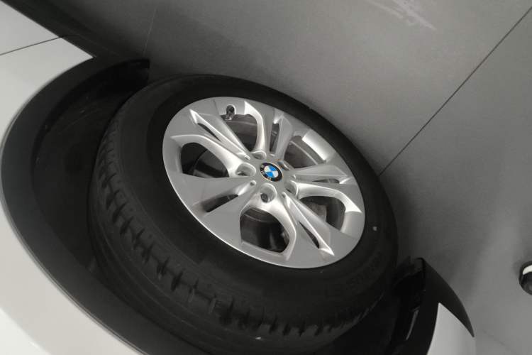 Used BMW X1 2016 sDrive18Li Premium Edition
