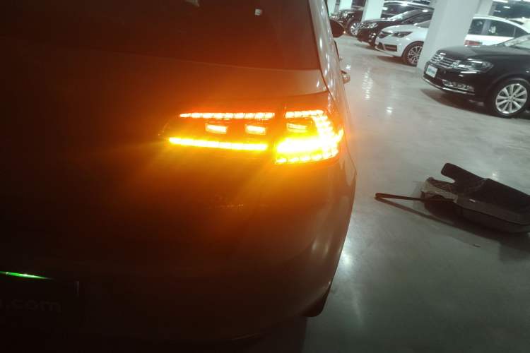 Used Volkswagen Golf 2016 230TSI Automatic Luxury Version
