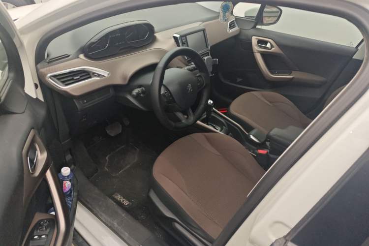 Used Peugeot 2008 2014 1.6L Automatic Fashion Edition