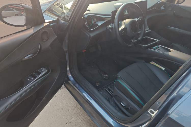 Used BYD Dolphin 2024 Honor Edition 420km Fashion Version
