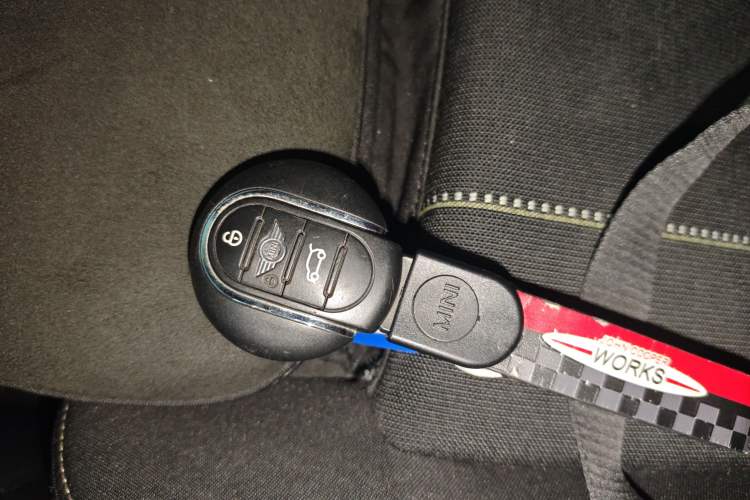 Used  MINI 2018 1.5T COOPER Racing Driver
