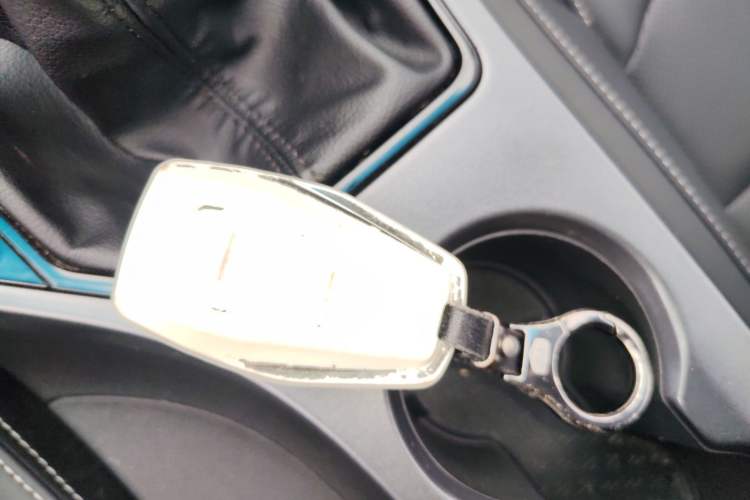 Used Geely Auto Emgrand 2019 Leading Edition 1.5L Manual Luxury Model China VI Standard
