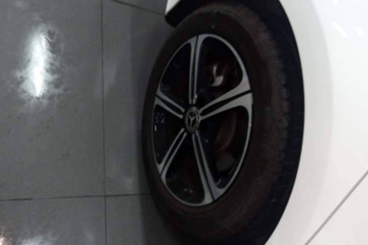 Used Mercedes-Benz A-Class 2022 Revised Version A 200 L Sport Sedan Fashionable Style
