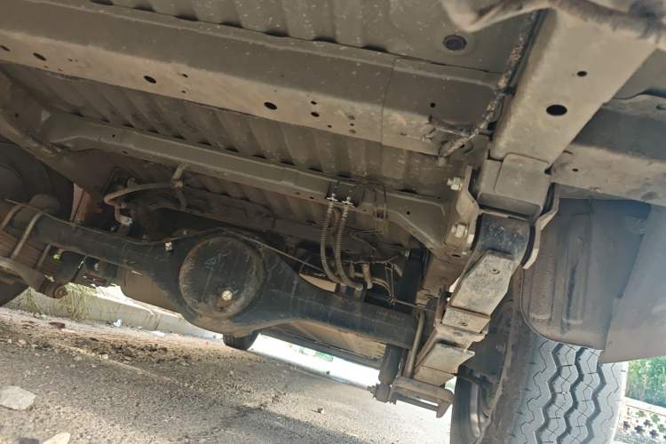 Used Wuling Yangguang 2024 300km Comfort-Grade Passenger Van 60kW
