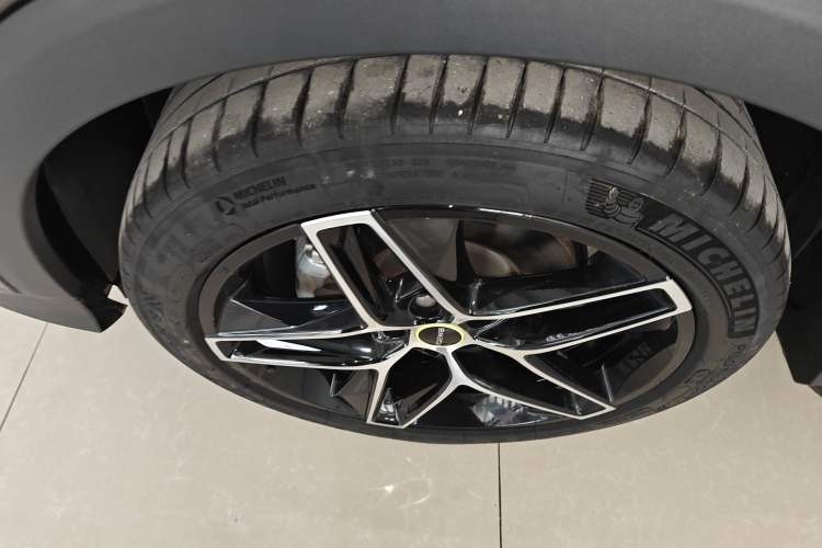 Used Roewe RX5 2021 PLUS 330TGI Automatic National Style Smart Luxury Edition
