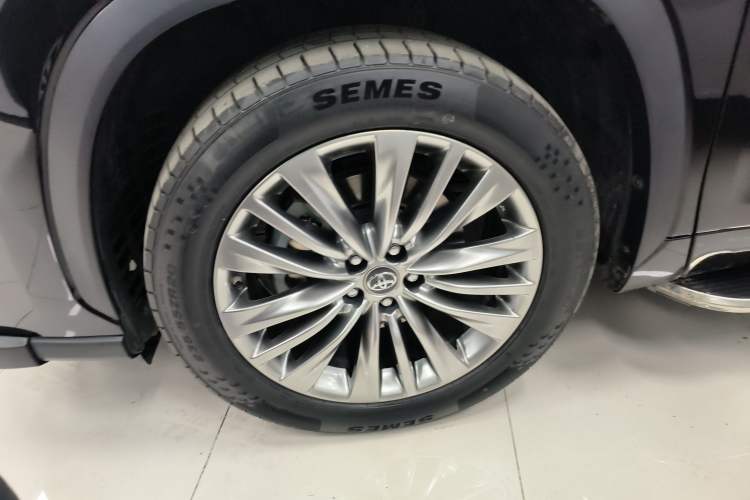 Used Toyota Highlander 2022 Dual-Engine 2.5L Four-Wheel Drive Prestige Version 7 Seats