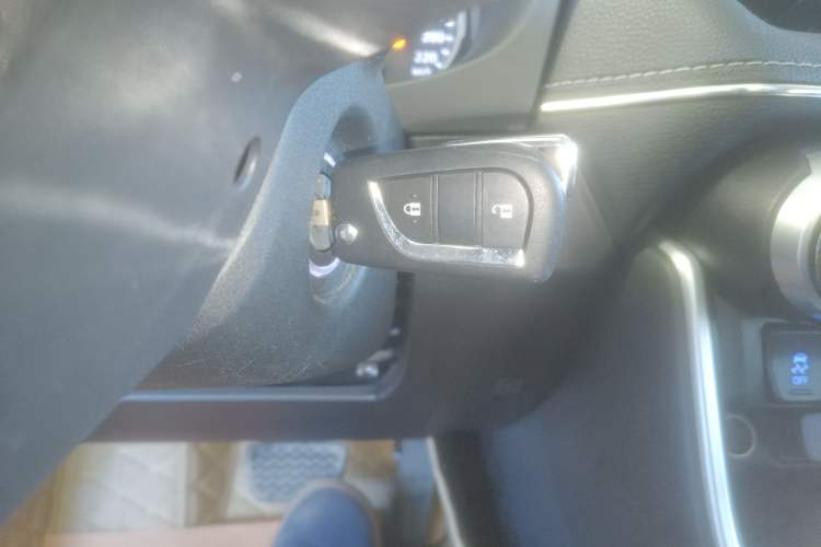 Used Toyota Wildlander 2020 2.0L CVT Two-Wheel Drive Leading Edition
